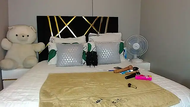 MissBigNipples online show from 03-01-25, 03:53