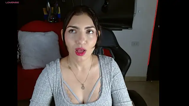 Carolaine69  online show from 07-09-26, 01:37