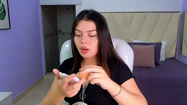 Sexy paradise18  online show from 02-25-25, 04:35