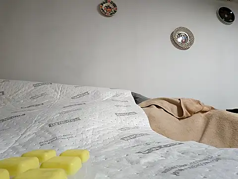 Snapshot of brbrrbrbrb chatting on 11-12-25, 12:55 brbrrbrbrb online show from 11-12-25, 12:55