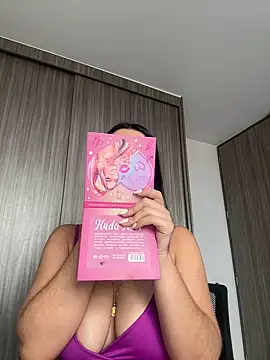 Libia James online show from 02-22-25, 04:30