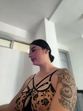 Libia James online show from 07-06-26, 07:27