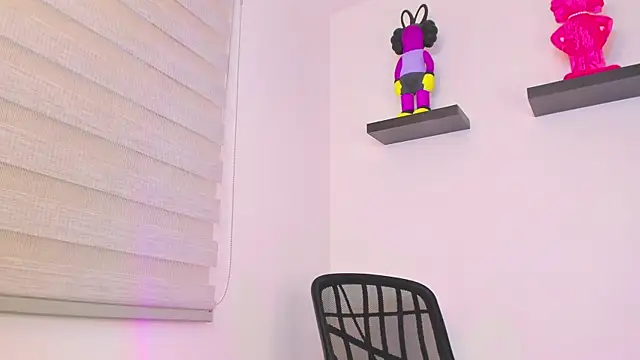 Snapshot of Gangster_Girl chatting on 12-19-24, 11:03 Gangster Girl online show from 12-19-24, 11:03