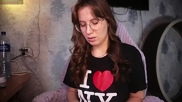 ms allison w online show from 11-19-25, 07:08