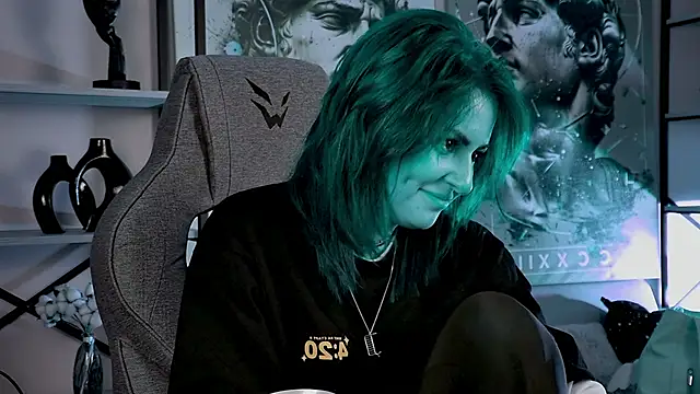 Snapshot of Lana__May chatting on 09-17-25, 09:22 Lana May online show from 09-17-25, 09:22