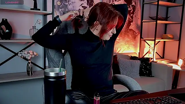 Snapshot of Lana__May chatting on 09-27-25, 12:10 Lana May online show from 09-27-25, 12:10