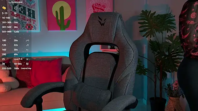 Snapshot of Lana__May chatting on 11-14-25, 09:30 Lana May online show from 11-14-25, 09:30