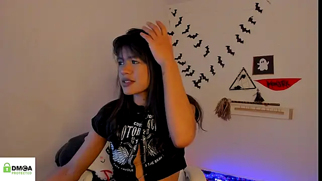 meganthompsonn22 online show from 10-06-25, 05:05