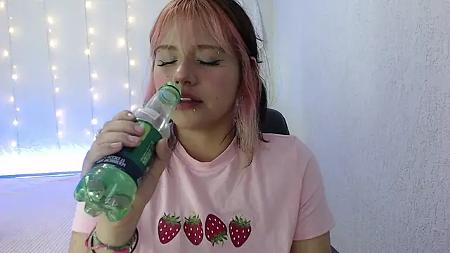 mixie cute online show from 12-01-24, 11:25