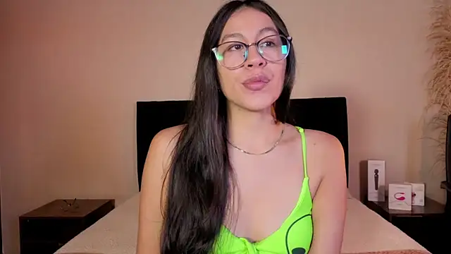 EmiGomez  online show from 05-30-26, 01:52