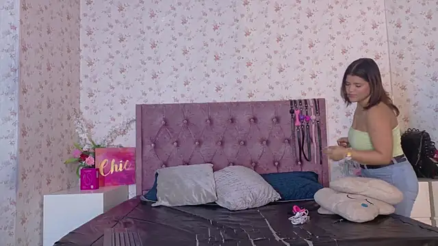 AvrillThomas online show from 01-13-26, 07:08