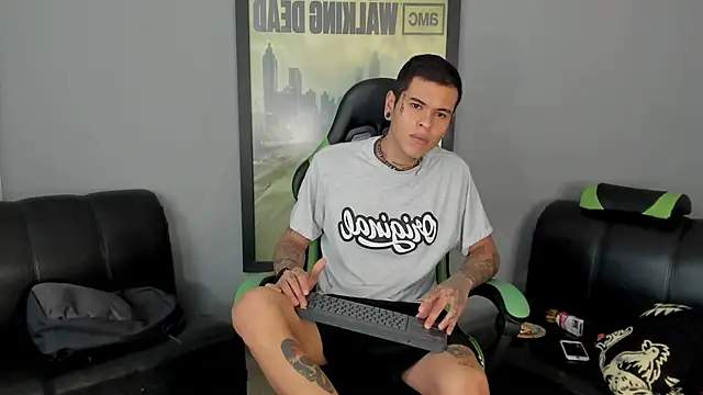 jamesinked  online show from 01-31-25, 06:36