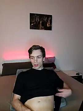 Snapshot of nickdtr chatting on 02-20-25, 11:32 nickdtr online show from 02-20-25, 11:32