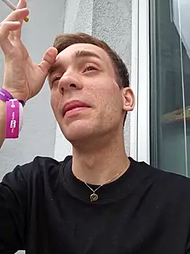 Snapshot of nickdtr chatting on 10-10-25, 09:30 nickdtr online show from 10-10-25, 09:30