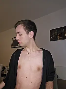 Snapshot of nickdtr chatting on 10-19-25, 06:19 nickdtr online show from 10-19-25, 06:19