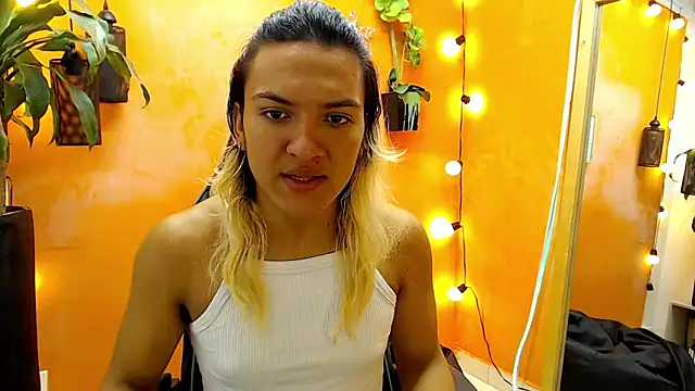 aslyhernandez 7 online show from 01-28-25, 11:28