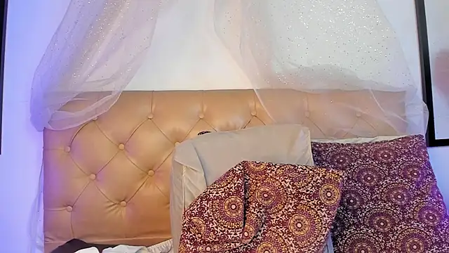 Redpandaa  online show from 01-11-25, 04:06