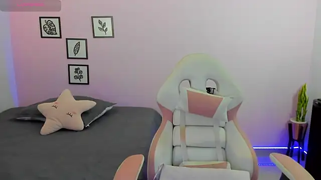 sophie pazz online show from 12-02-24, 10:34