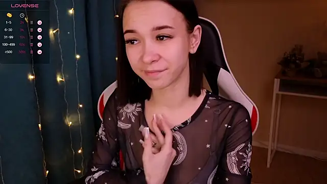 Snapshot of LilithStrangfor chatting on 12-29-24, 08:58 LilithStrangfor online show from 12-29-24, 08:58