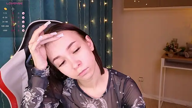 Snapshot of LilithStrangfor chatting on 12-30-24, 03:03 LilithStrangfor online show from 12-30-24, 03:03