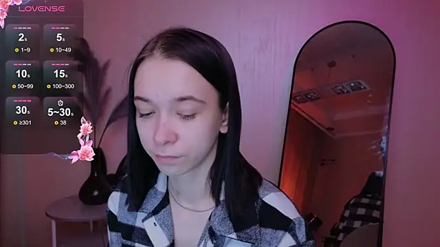 Snapshot of LilithStrangfor chatting on 03-20-25, 08:19 LilithStrangfor online show from 03-20-25, 08:19