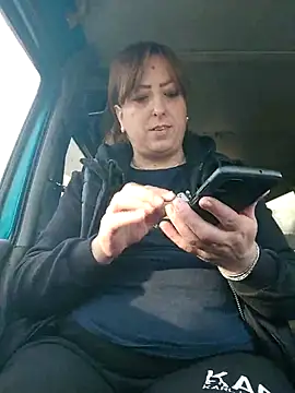 Snapshot of larylary6969 chatting on 02-14-25, 01:29 larylary6969 online show from 02-14-25, 01:29