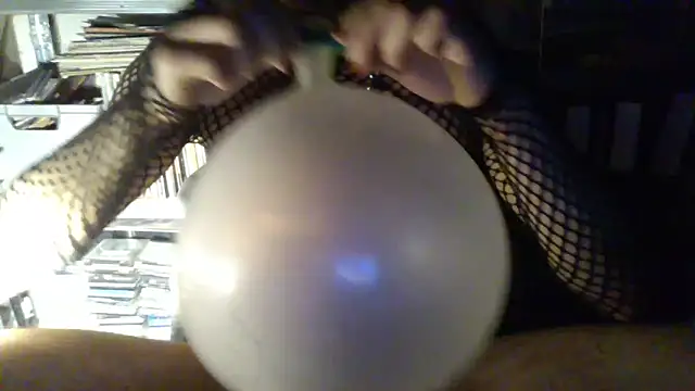 P4RtYBOII92 online show from 11-16-25, 05:24