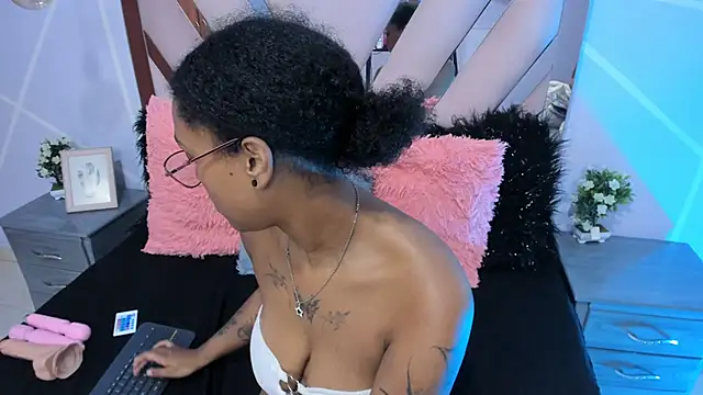 Elith noa online show from 02-06-25, 01:27