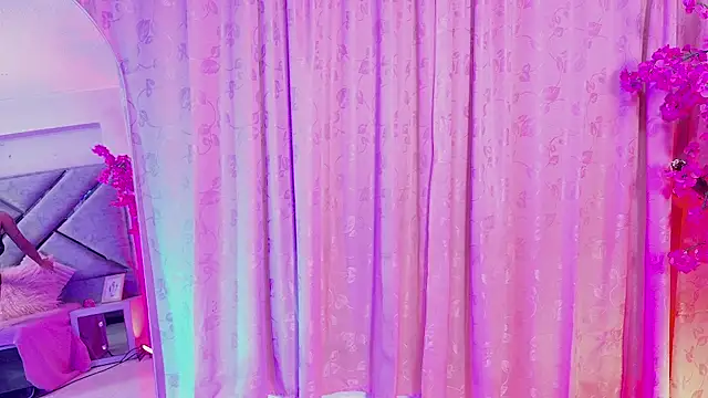 Elith noa online show from 01-13-26, 07:30