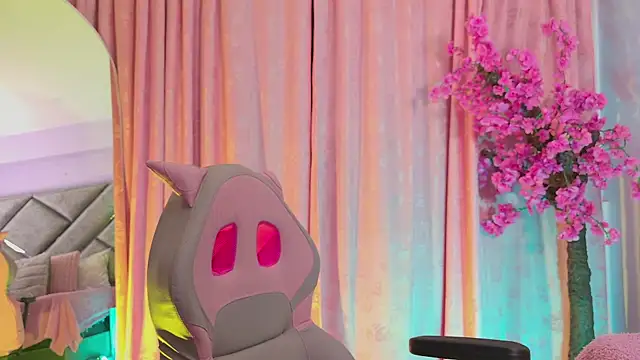 Elith noa online show from 04-07-26, 12:33