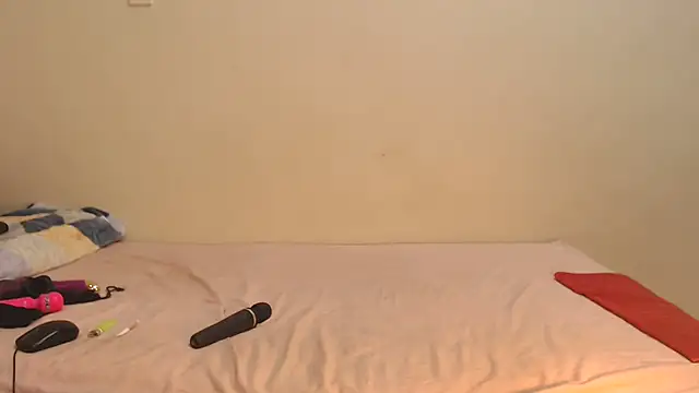 Snapshot of SexyMbalee chatting on 01-08-25, 10:58 SexyMbalee online show from 01-08-25, 10:58