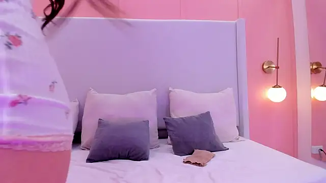 shaina vasquez online show from 02-09-26, 01:53