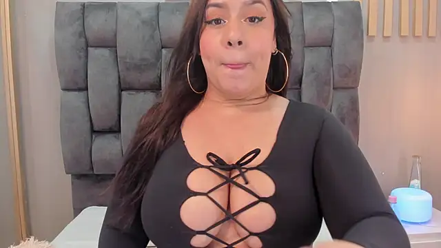 Snapshot of mariaa_fernanda chatting on 09-10-25, 04:01 mariaa fernanda online show from 09-10-25, 04:01