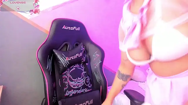 lilith noahh online show from 02-25-25, 12:47