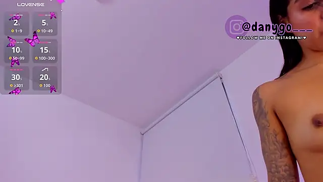 Snapshot of ZarianaEvanz chatting on 09-21-25, 10:33 ZarianaEvanz online show from 09-21-25, 10:33