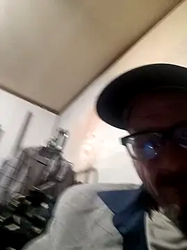 Snapshot of gettinit2wice chatting on 01-02-25, 11:41 gettinit2wice online show from 01-02-25, 11:41