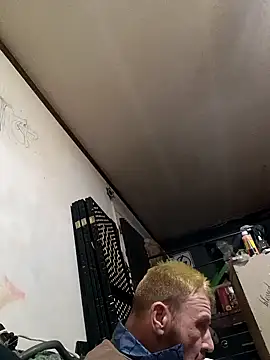 Snapshot of gettinit2wice chatting on 01-20-25, 12:25 gettinit2wice online show from 01-20-25, 12:25