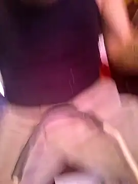 Snapshot of gettinit2wice chatting on 02-19-26, 10:33 gettinit2wice online show from 02-19-26, 10:33