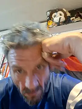 Snapshot of gettinit2wice chatting on 04-11-26, 08:29 gettinit2wice online show from 04-11-26, 08:29