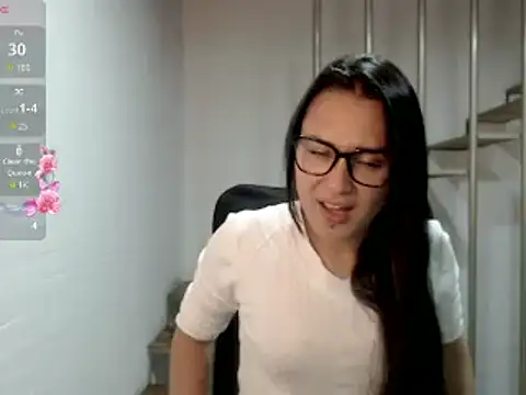 Snapshot of Jessie_Desire chatting on 03-11-25, 12:00 Jessie Desire online show from 03-11-25, 12:00