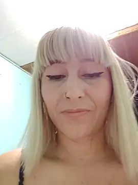 Snapshot of florecita9 chatting on 01-18-25, 11:44 florecita9 online show from 01-18-25, 11:44