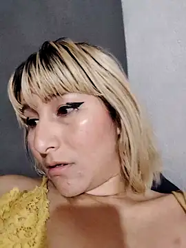 Snapshot of florecita9 chatting on 02-25-25, 11:44 florecita9 online show from 02-25-25, 11:44