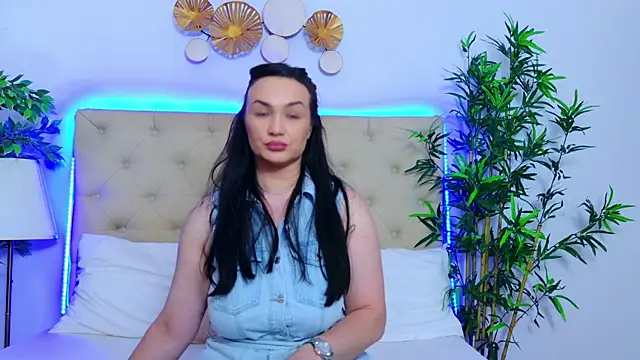 Snapshot of DaliyaArabian chatting on 06-09-26, 11:55 DaliyaArabian online show from 06-09-26, 11:55