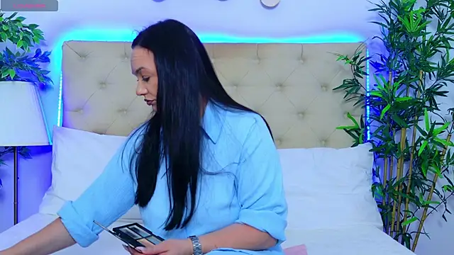 Snapshot of DaliyaArabian chatting on 06-16-26, 12:08 DaliyaArabian online show from 06-16-26, 12:08