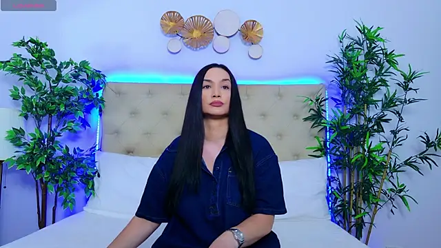 Snapshot of DaliyaArabian chatting on 07-15-26, 11:37 DaliyaArabian online show from 07-15-26, 11:37