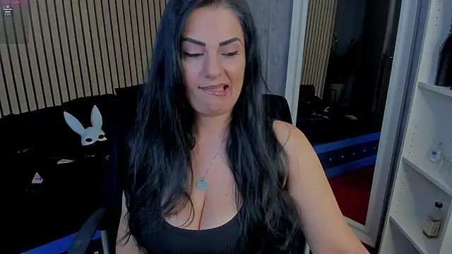 Snapshot of MistressMeghan chatting on 07-13-26, 11:35 MistressMeghan online show from 07-13-26, 11:35