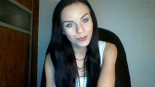 Snapshot of CassieSensual chatting on 02-08-25, 07:16 CassieSensual online show from 02-08-25, 07:16