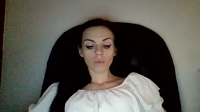 Snapshot of CassieSensual chatting on 03-08-25, 10:24 CassieSensual online show from 03-08-25, 10:24