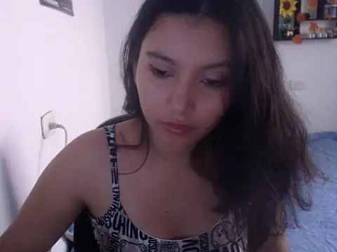 Snapshot of HannaKlein chatting on 01-13-25, 01:49 HannaKlein online show from 01-13-25, 01:49
