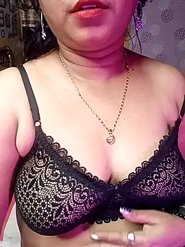 Snapshot of ella_mariya chatting on 12-06-24, 07:56 ella mariya online show from 12-06-24, 07:56